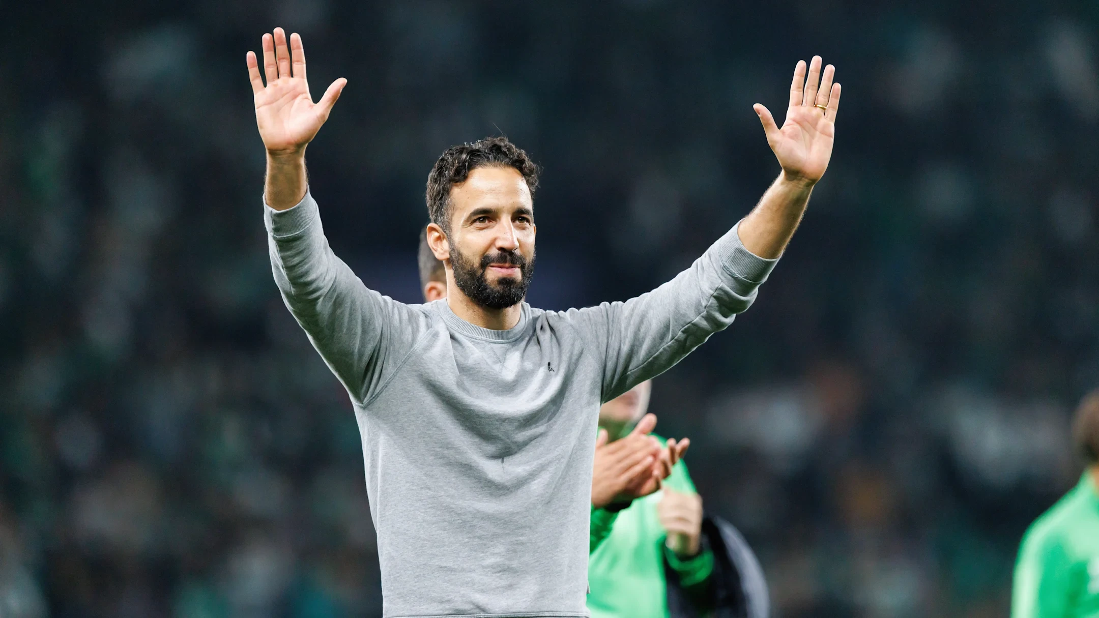 Ruben Amorim cảnh báo Man Utd sau khi hạ gục Man City
